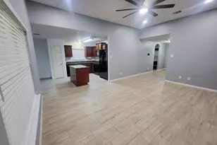 6902 Iris Ct, Baytown, TX 77521 - Photo 14