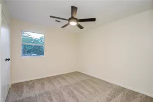 10606 Mills Flat St, Houston, TX 77070 - Photo 14