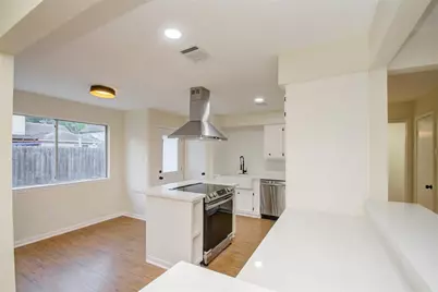 10606 Mills Flat Street, Houston, TX 77070 - Photo 4