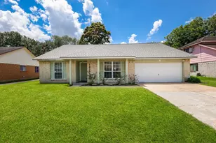 7423 Towerview Ln, Houston, TX 77489 - Photo 2