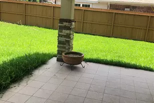 8311 Chelsea Bend Ct, Houston, TX 77083 - Photo 18