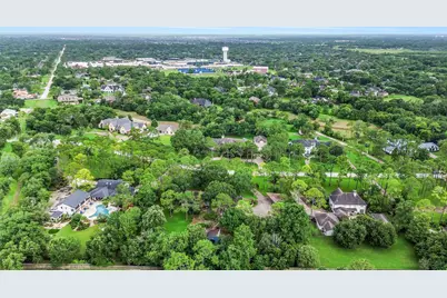 1102 Cowards Creek Drive, Friendswood, TX 77546 - Photo 30