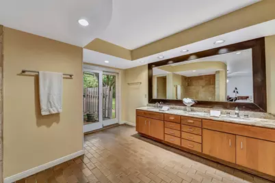 1102 Cowards Creek Drive, Friendswood, TX 77546 - Photo 14