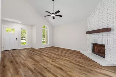 79 N Pathfinders Circle, The Woodlands, TX 77381 - Photo 16