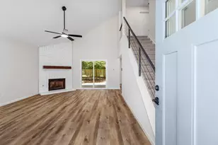 79 N Pathfinders Cir, The Woodlands, TX 77381 - Photo 12