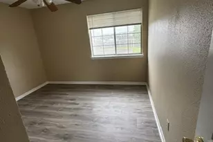 8310 Wild Rose St, Houston, TX 77083 - Photo 20
