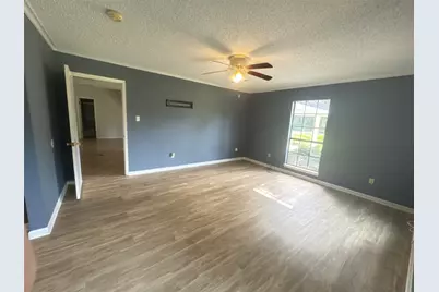 719 E Wildwood Drive, Village Mills, TX 77663 - Photo 14