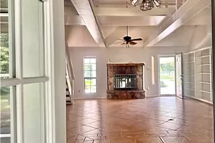 719 E Wildwood Dr, Village Mills, TX 77663 - Photo 34