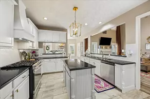 1402 N Pine Orchard Dr, Pearland, TX 77581 - Photo 6
