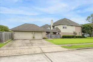 1402 N Pine Orchard Dr, Pearland, TX 77581 - Photo 30