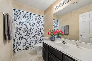 1402 N Pine Orchard Dr, Pearland, TX 77581 - Photo 22