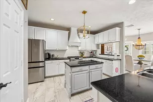 1402 N Pine Orchard Dr, Pearland, TX 77581 - Photo 6