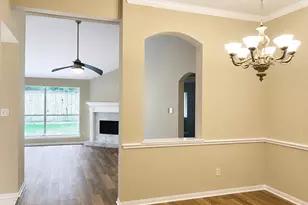 155 S Delta Mill Cir, Conroe, TX 77385 - Photo 6