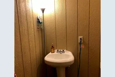 241 E Jackson Street, Bartlett, TX 76511 - Photo 20