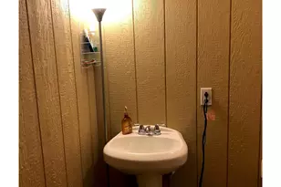 241 E Jackson St, Bartlett, TX 76511 - Photo 20