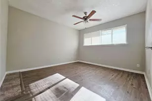 2046 Lexington Woods Dr, Spring, TX 77373 - Photo 10