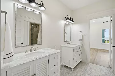 18 Blue Heron Circle, Jamaica Beach, TX 77554 - Photo 20