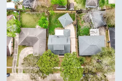 8207 Langdon Lane, Houston, TX 77036 - Photo 32