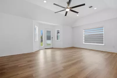 5734 Cullen Boulevard, Houston, TX 77021 - Photo 4