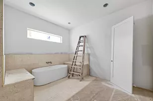 316 W 30th St, Houston, TX 77018 - Photo 42