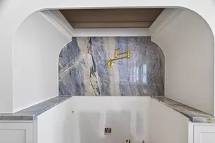 316 W 30th St, Houston, TX 77018 - Photo 8