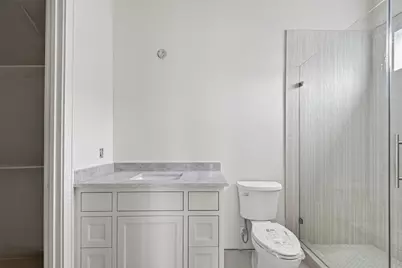 316 W 30th Street, Houston, TX 77018 - Photo 24