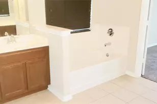 8723 W Cres Lake Cir, Baytown, TX 77521 - Photo 10