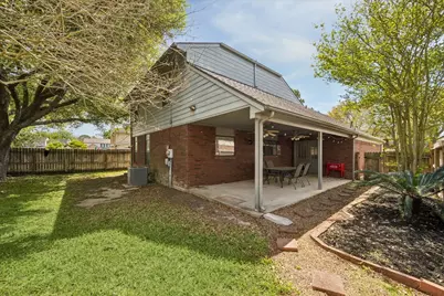 6915 Redwood Falls Drive, Pasadena, TX 77505 - Photo 6