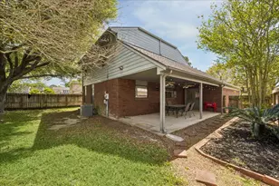 6915 Redwood Falls Dr, Pasadena, TX 77505 - Photo 6