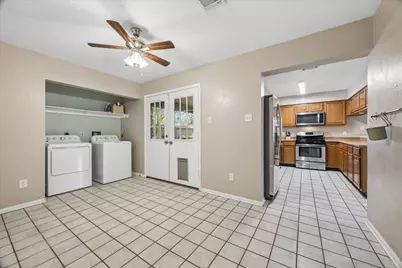 6915 Redwood Falls Drive, Pasadena, TX 77505 - Photo 18