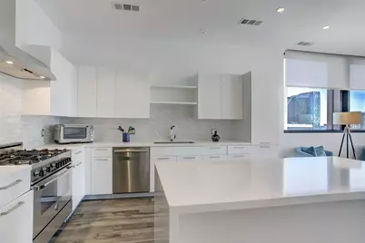1211 Caroline Street #1001, Houston, TX 77002 - Photo 2