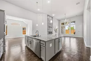 11823 Creekside Shore Cir, Cypress, TX 77433 - Photo 4