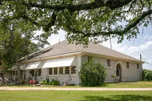 515 N Colorado St, Burton, TX 77835 - Photo 10