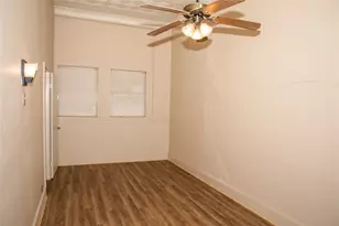 515 N Colorado St, Burton, TX 77835 - Photo 26