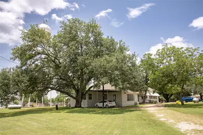 515 N Colorado Street, Burton, TX 77835 - Photo 8