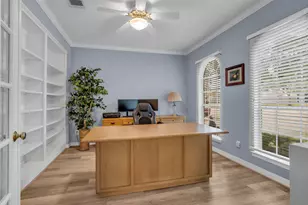 4306 Towering Oak Ct, Houston, TX 77059 - Photo 8