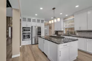 4306 Towering Oak Ct, Houston, TX 77059 - Photo 12