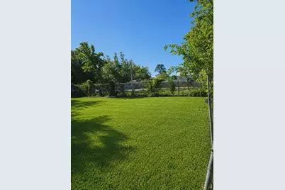 4115 Billingsley Street, Houston, TX 77009 - Photo 2