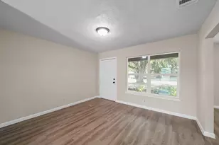 8771 Josie St, Houston, TX 77029 - Photo 4
