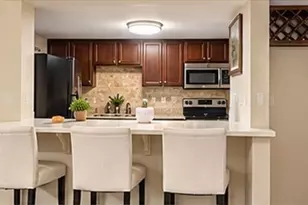 9505 Windswept Ln, Houston, TX 77063 - Photo 4