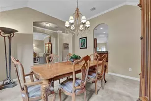 13610 Popes Creek Ln, Houston, TX 77044 - Photo 6