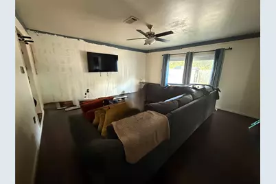 9838 Camay Drive, Houston, TX 77016 - Photo 8