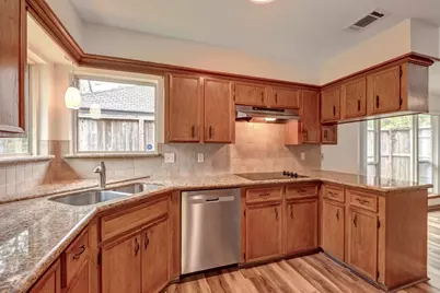 17 Wishbonebush Road, The Woodlands, TX 77380 - Photo 24