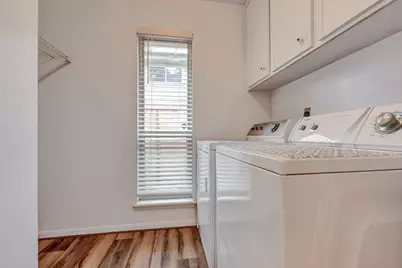 17 Wishbonebush Road, The Woodlands, TX 77380 - Photo 6