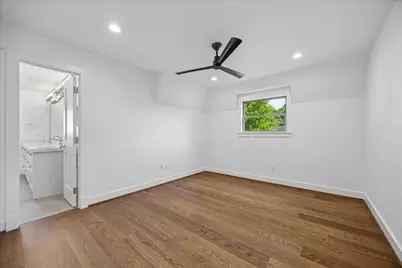 620 Stoneleigh Drive, Houston, TX 77079 - Photo 24