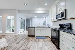 395 Rancho Bauer Dr, Houston, TX 77079 - Photo 26
