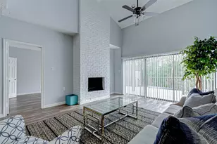 395 Rancho Bauer Dr, Houston, TX 77079 - Photo 16