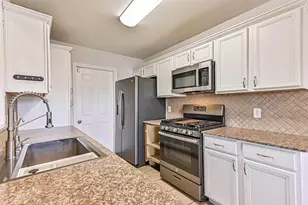 911 Ruth Cir, Texas City, TX 77591 - Photo 12