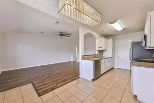 911 Ruth Cir, Texas City, TX 77591 - Photo 12