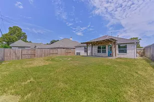 911 Ruth Cir, Texas City, TX 77591 - Photo 28